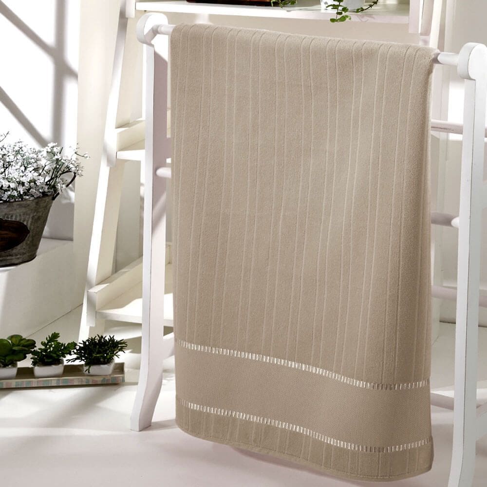 Toalha de Banho Aveludada Bella para Bordar 70cm x 1,40m - Dohler