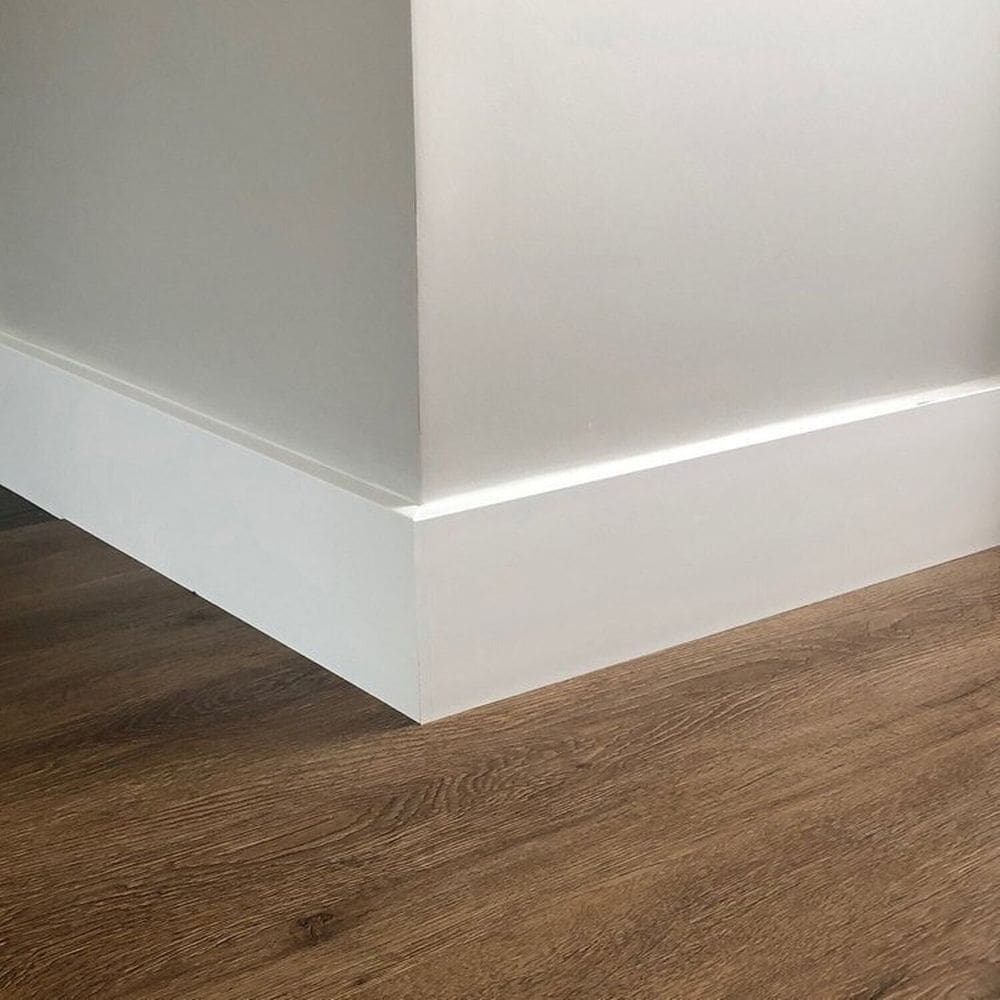 Kit com 3 Barras Rodapé de Poliestireno 12cm X 15mm Liso 6,75m Branco