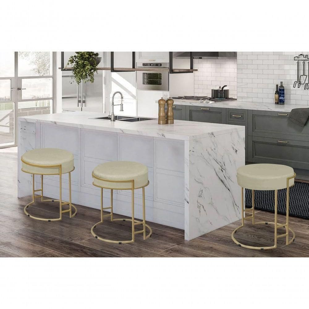 Puff Decorativo Sarah Sala E Recepção Metal Dourado Veludo