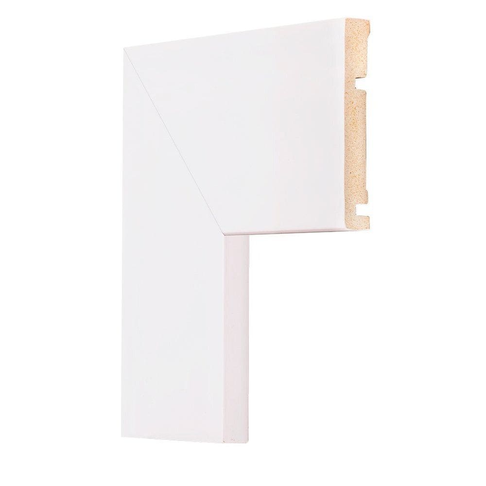 Guarnição de Poliestireno Lisa 7cm X 15mm X 2,40m - caixa com 28,8 Unidade - Branco