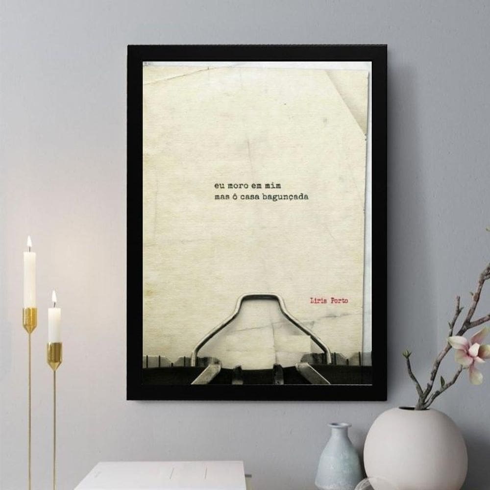 Quadro Decorativo Eu Moro Em Mim 45X34Cm - Com Vidro