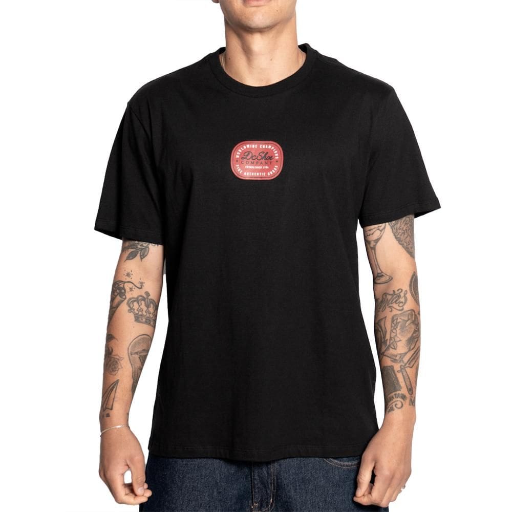 Camiseta DC Shoes Label It SM25 Masculina Preto