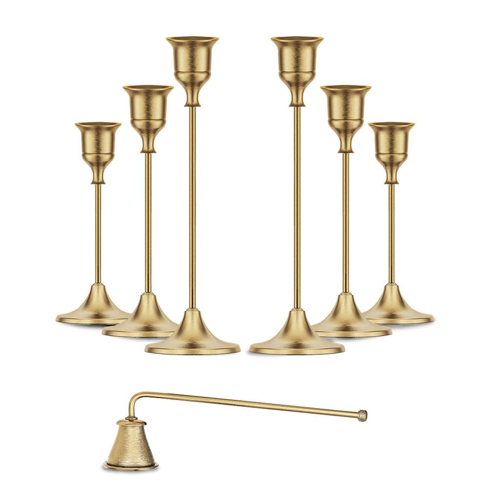 Conjunto de castiçais dourados para velas cônicas com apagador (6 unidades)