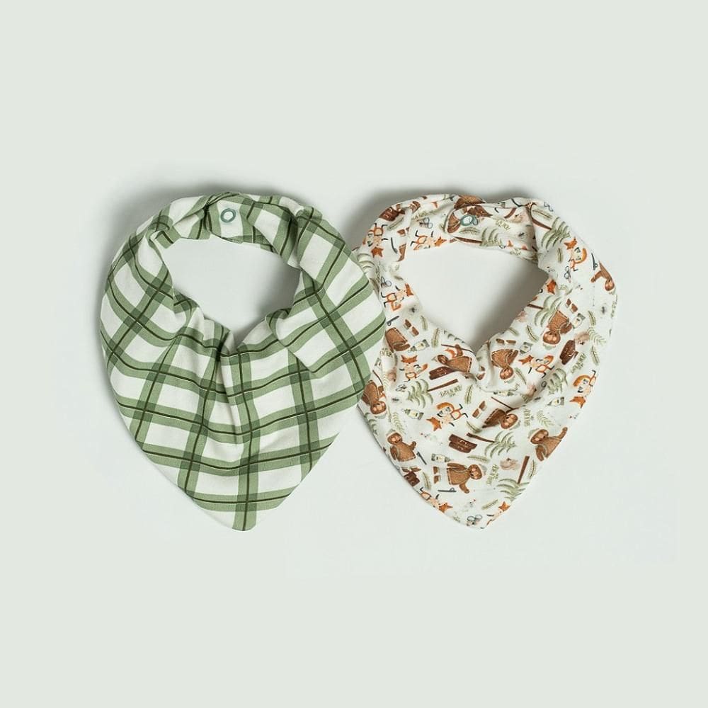 Kit Com 2 Babadores Hug Bandana Camping Verde Musgo