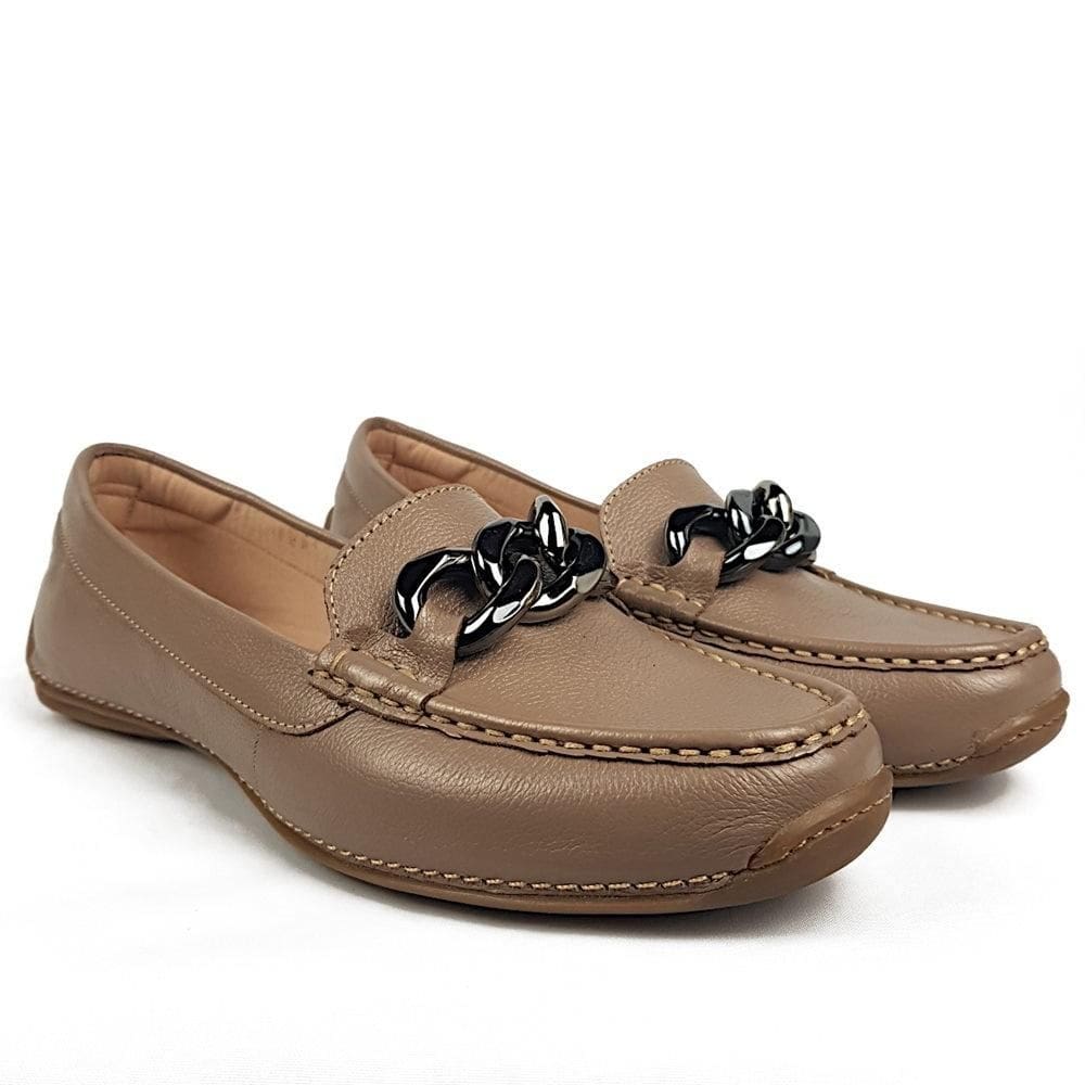 Mocassim Feminino Couro Confortável Detalhe Corrente