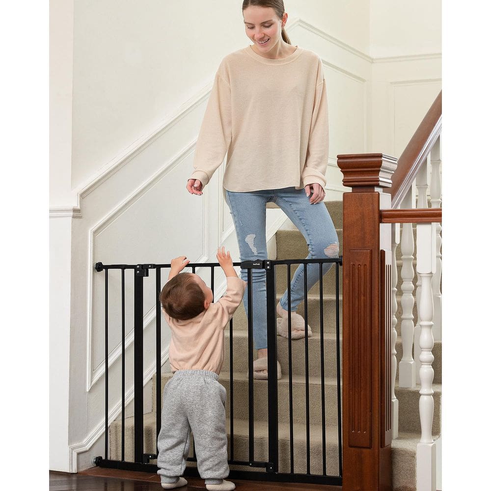 Baby Gate InnoTruth 73,6-107 cm de largura para escadas 76 cm de altura, preto