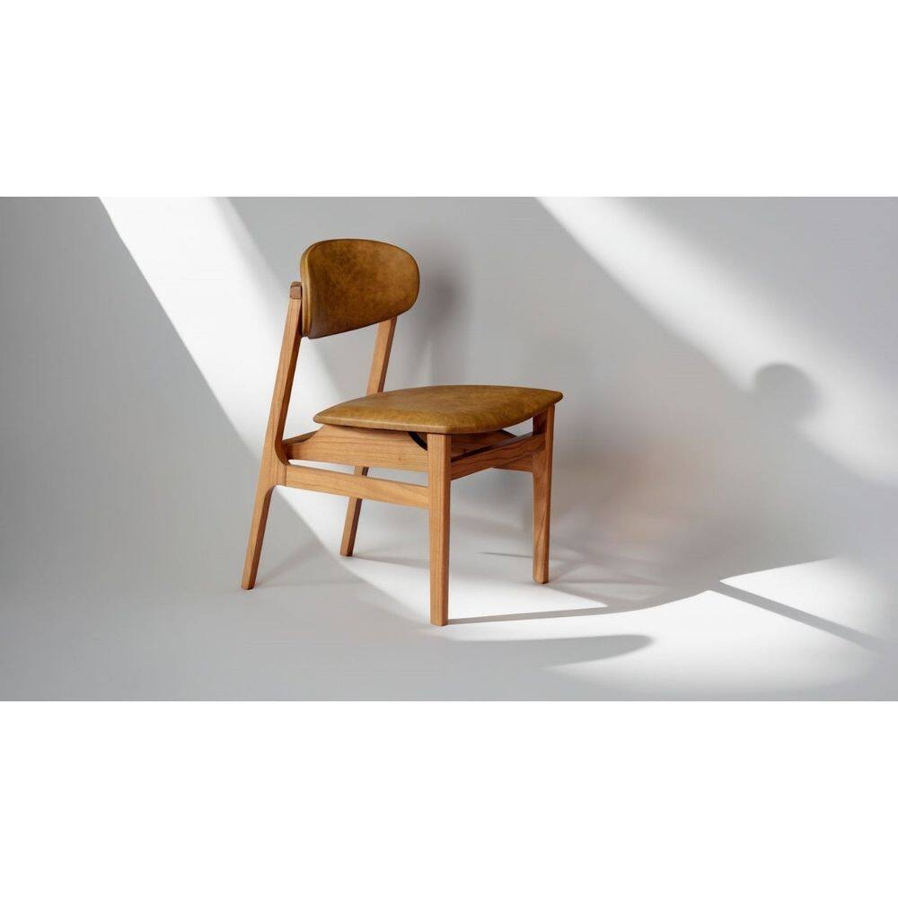 Cadeira Modelo Nimbus Em Madeira Cinamomo