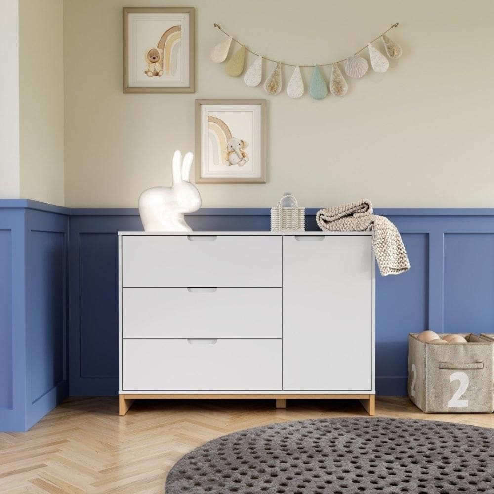 Cômoda Infantil 3 Gavetas e 1 Porta Cubo Branco