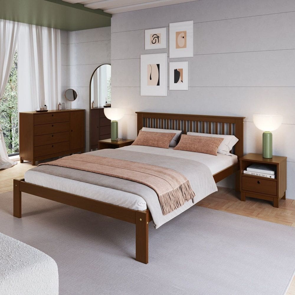Cama de Casal Júlia de Madeira Maciça com Lastro Walnut