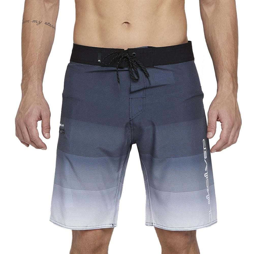 Bermuda Quiksilver Everyday Massive 20\" SM25 Masculina Preto