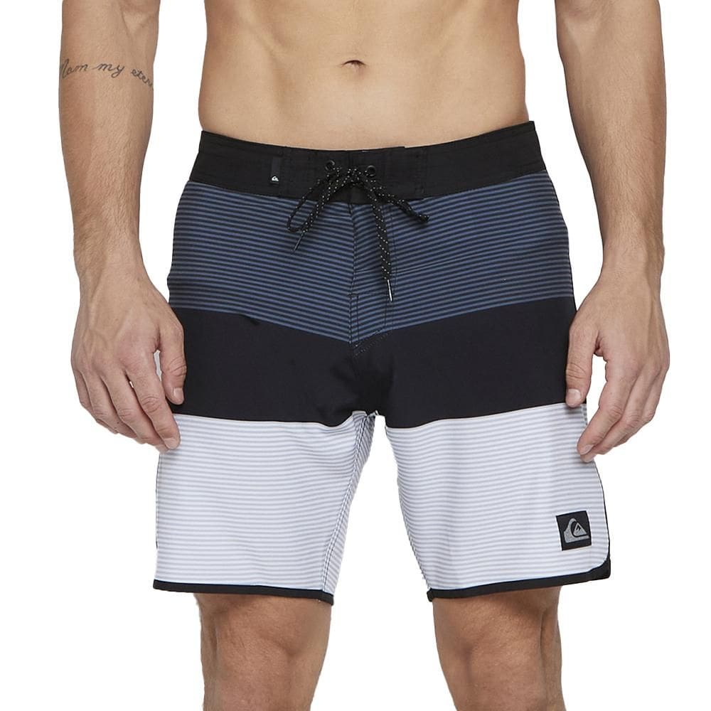 Bermuda Quiksilver Everyday Tijuana Scallop 18" SM25 Preto