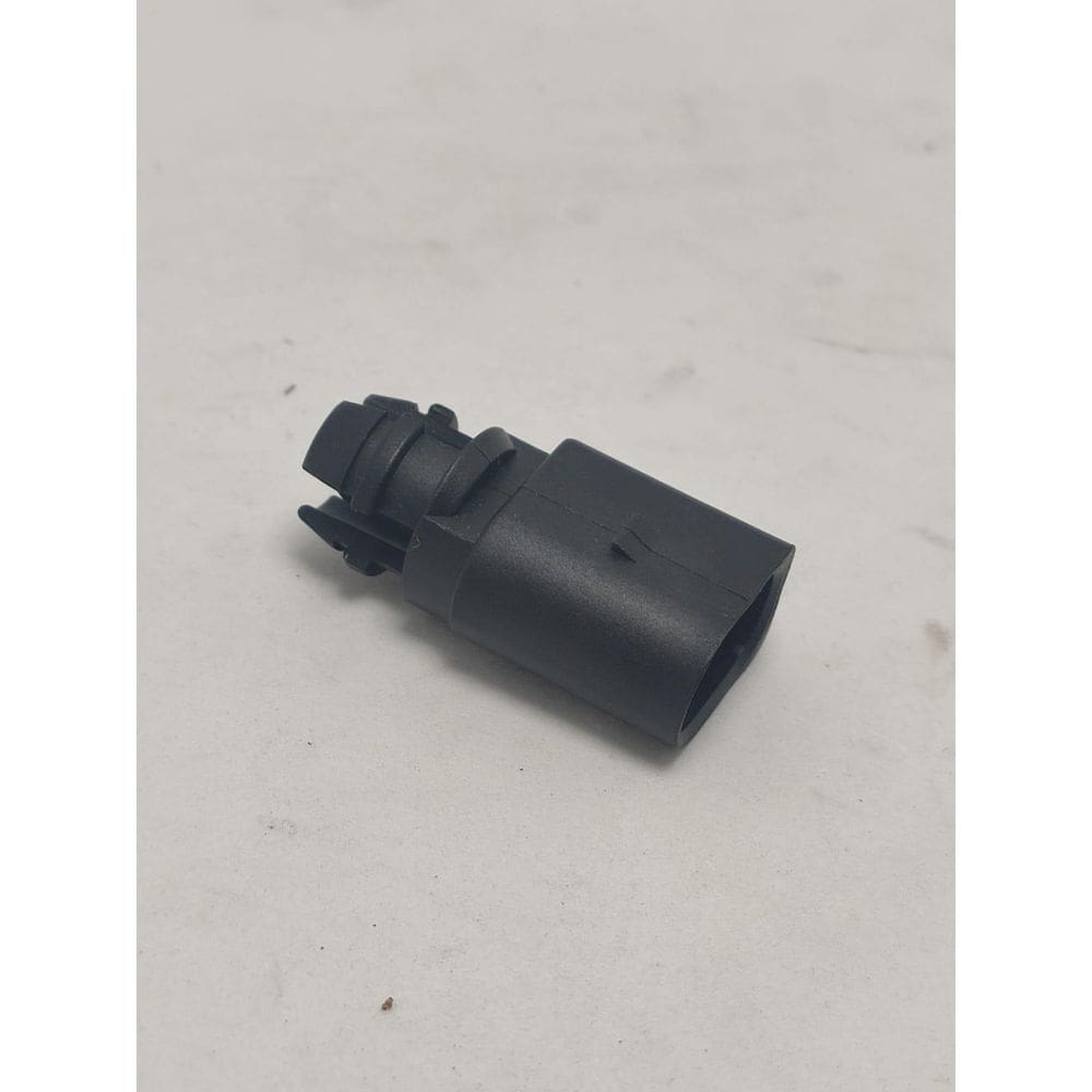 Sensor Temperatura Ar Aud A1 A3 A4 A6 Q3 Q5 Jetta 8Z0820535
