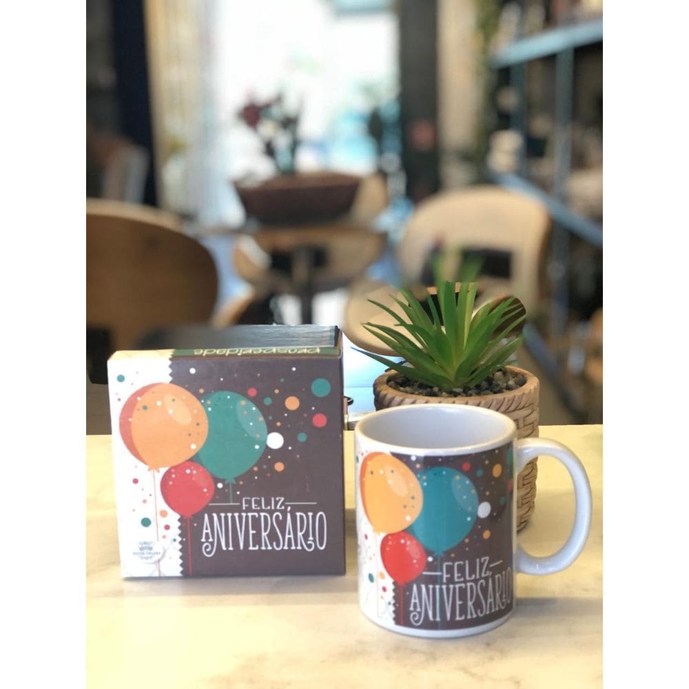 Caneca em Cerâmica Feliz Aniversário 2 - 300ml