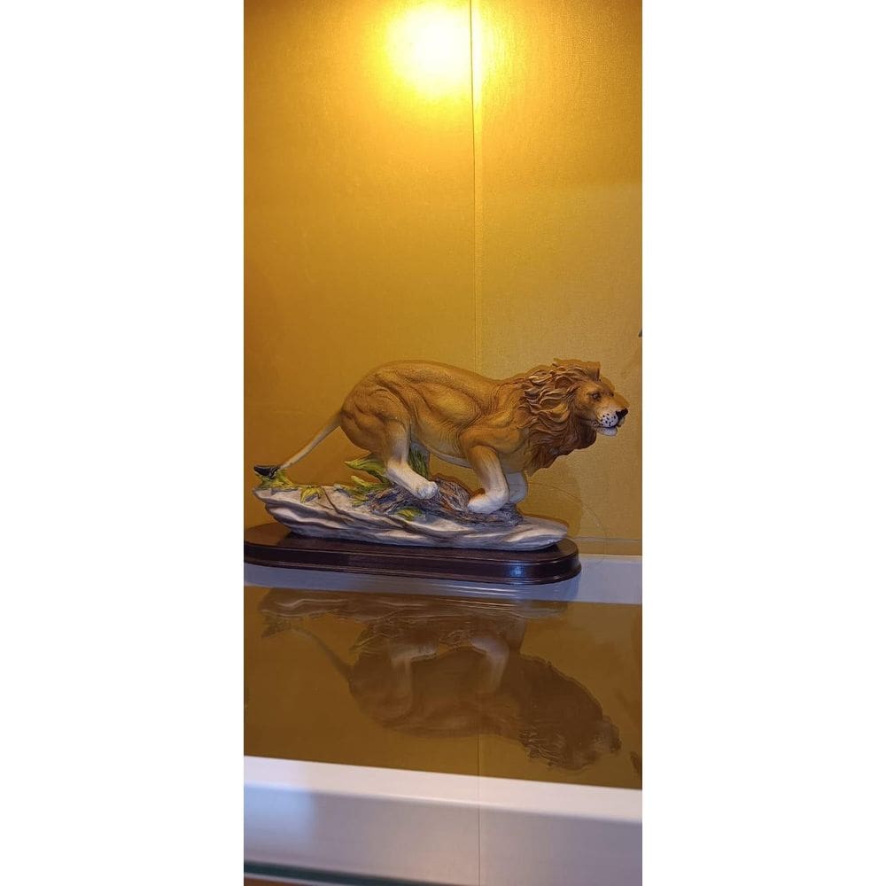 Enfeite Animal Leão De Resina Decorativo 30Cm