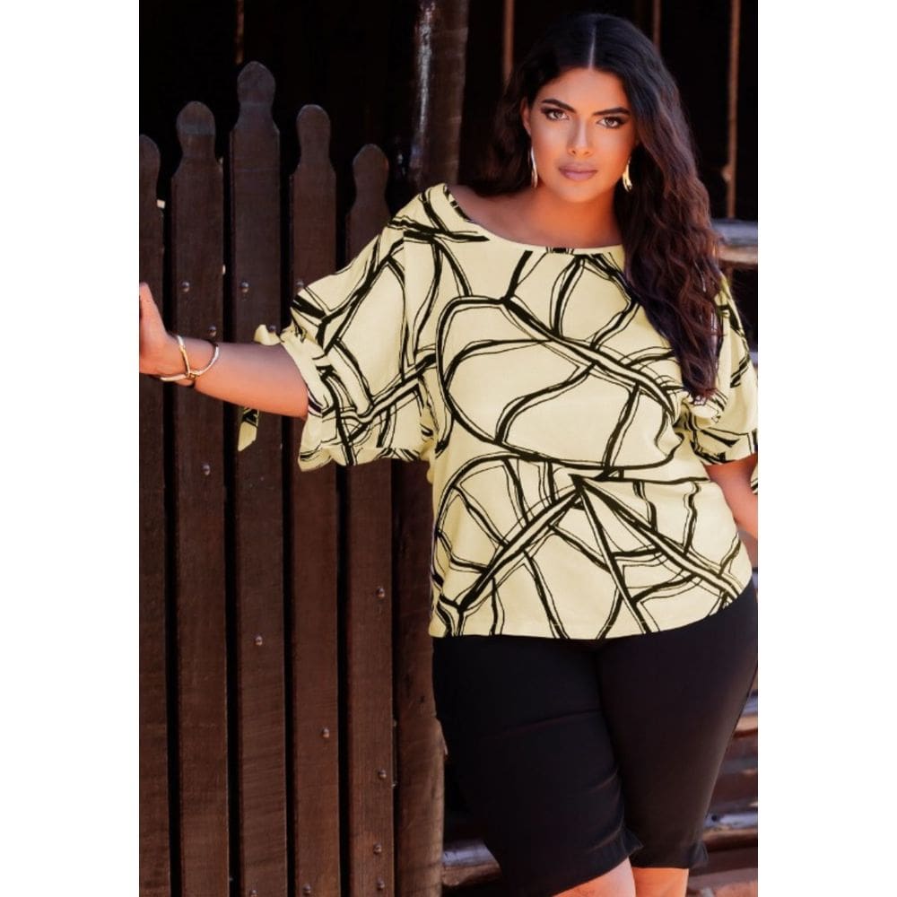 Blusa Plus Size Estampada Manga Vazada e Amarração