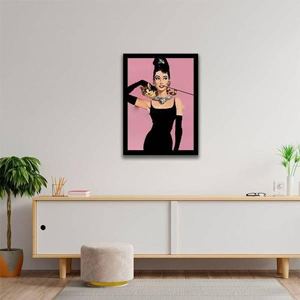 Quadro Audrey Hepburn Bonequinha De Luxo Rosa 24X18Cm