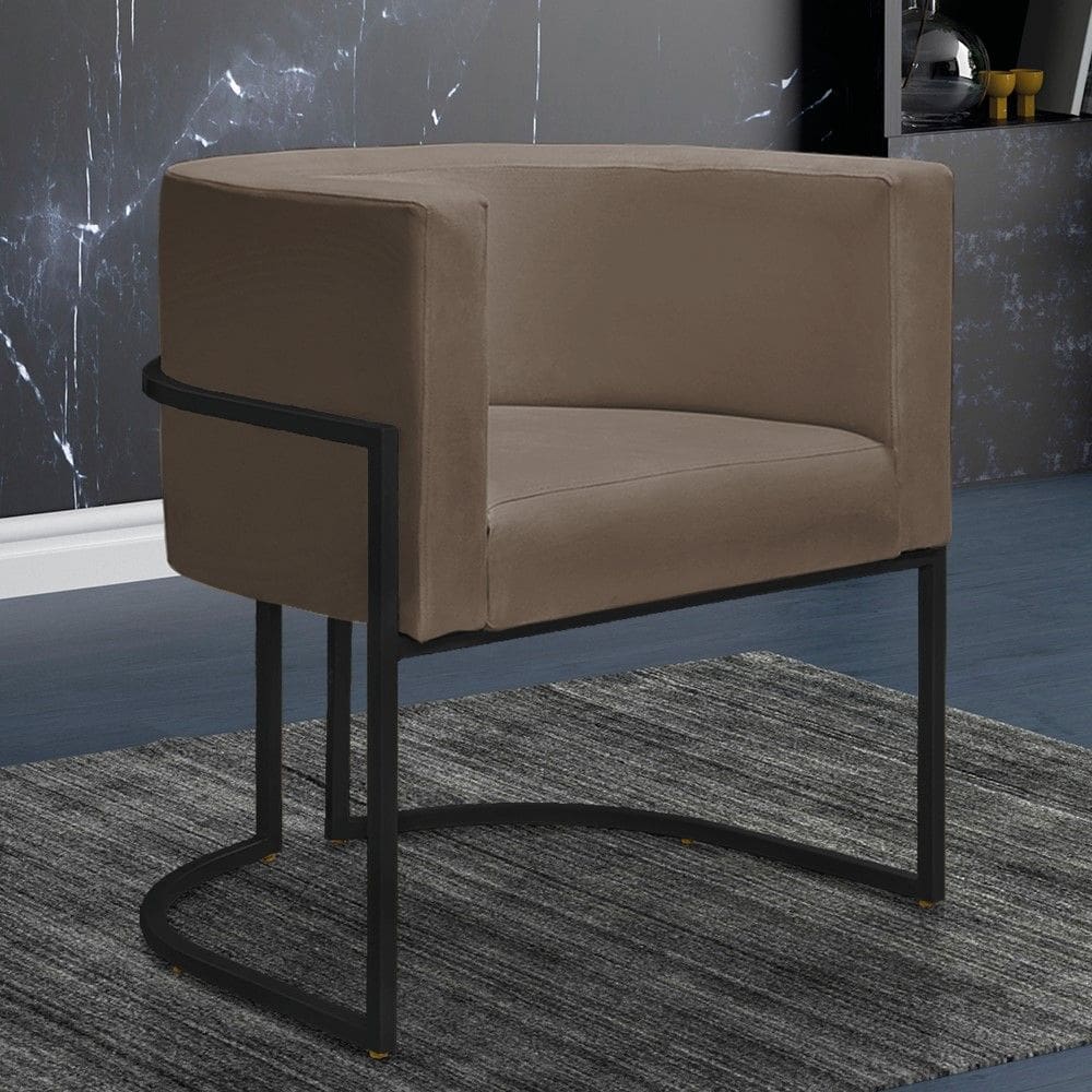 Poltrona Decorativa Sala Nayara Base Ferro Preto Suede