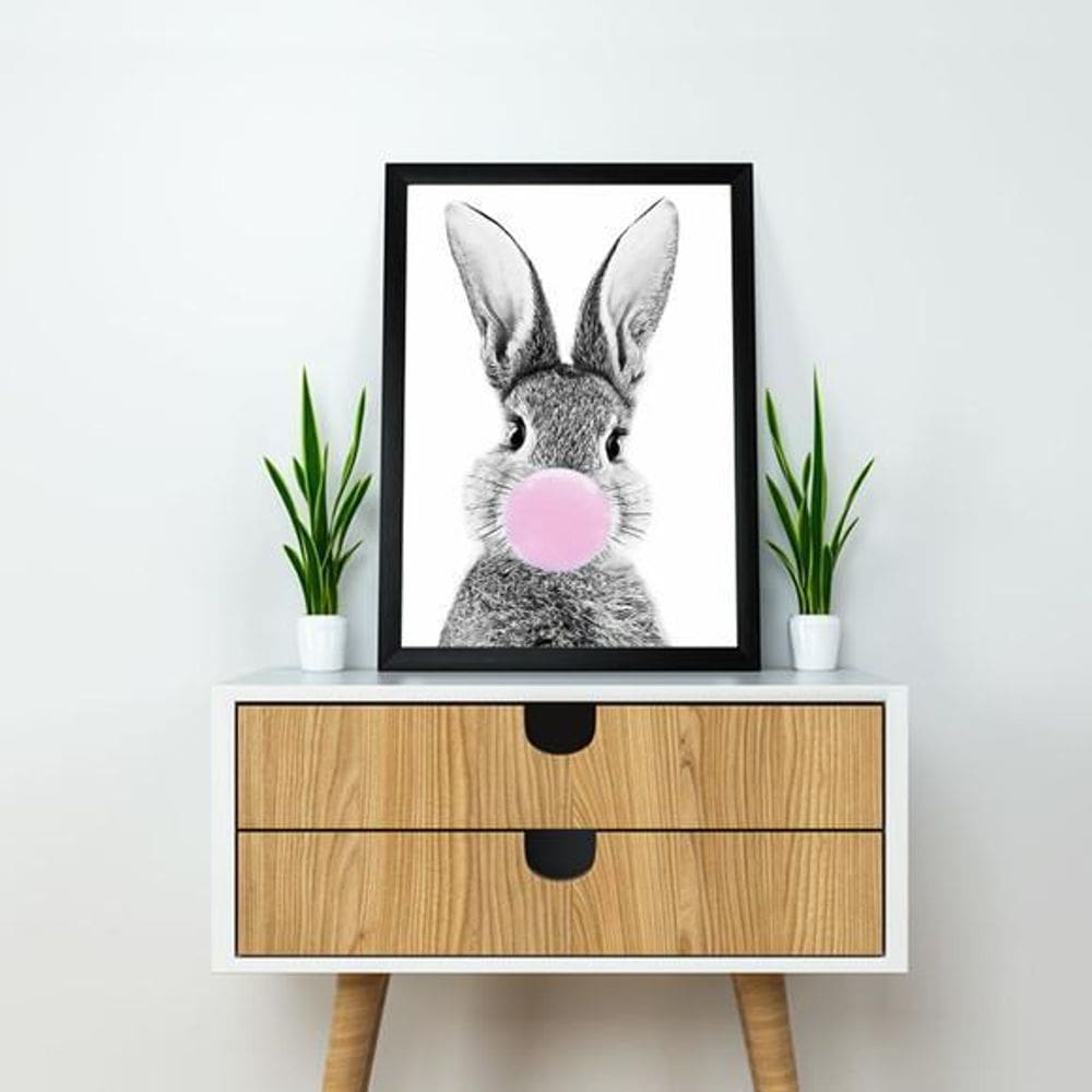 Quadro Decorativo Coelho Chiclete 45X34Cm Moldura Preta