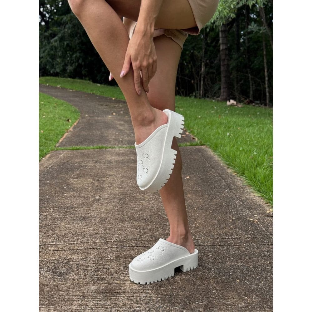 Mule Feminino Sapatilha Sandália Confortável Sola Tratorada Off White