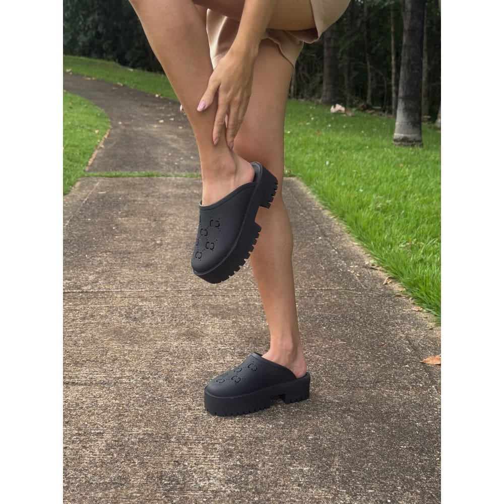 Mule Feminino Sapatilha Sandália Confortável Sola Tratorada Preta