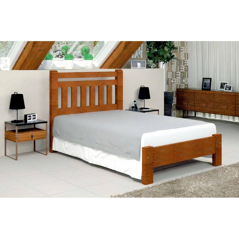 Cama Queen Size Bari de Madeira Maciça Tauari