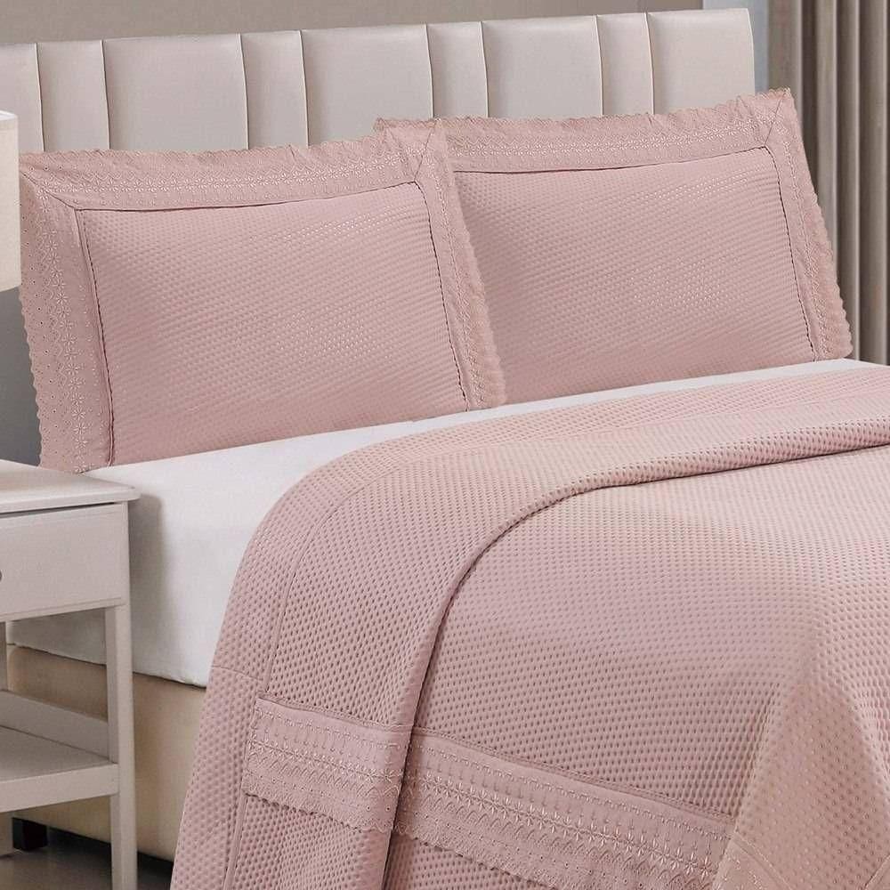 Cobre Leito King Majestic Bordado Inglês Micropercal 300 Fios Toque De Algodão 3 Peças - Malva