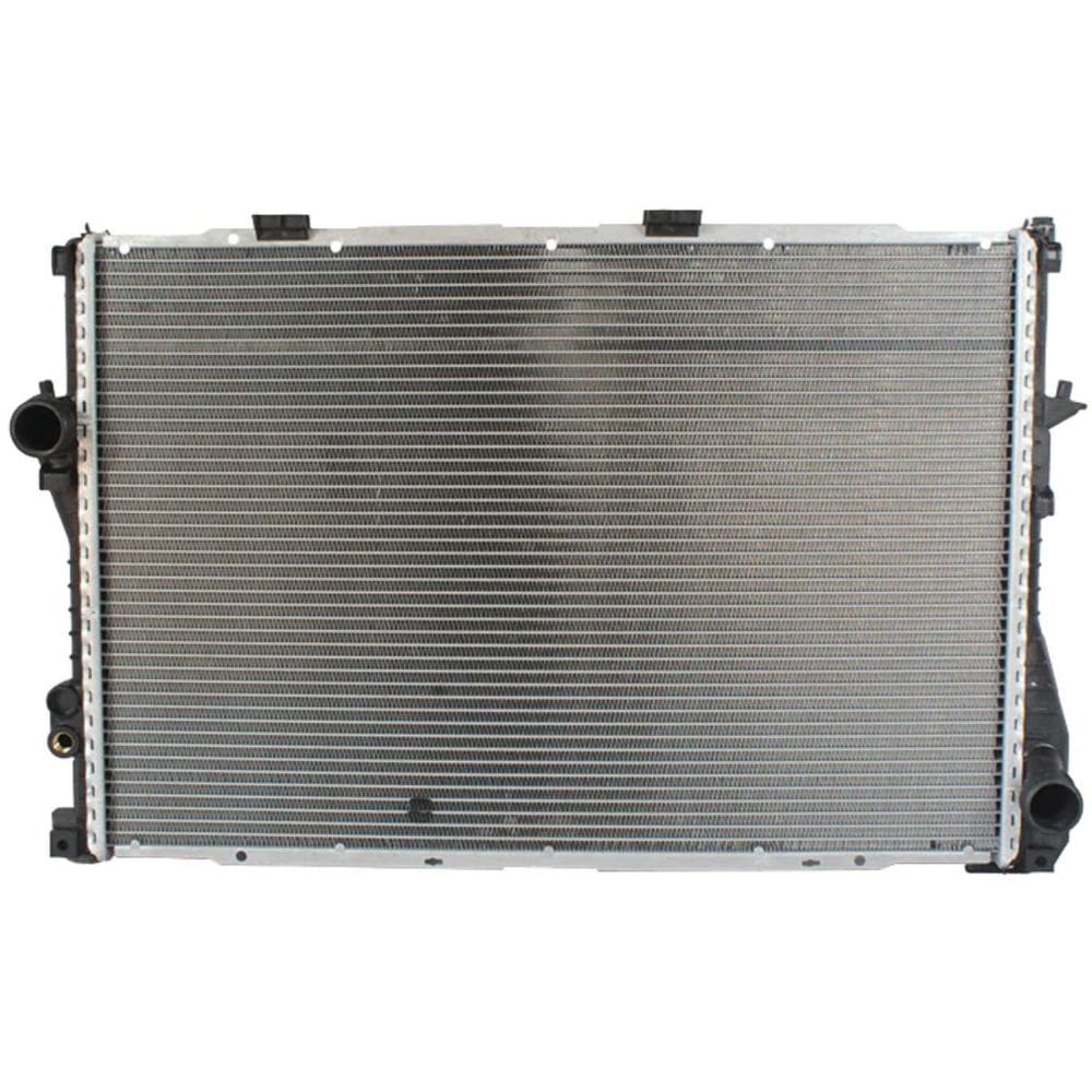 Radiador De Agua - Bmw 5 E39 1994 A 2001 / Bmw 7 E38 1995 A 1999 - Cr 281 000P