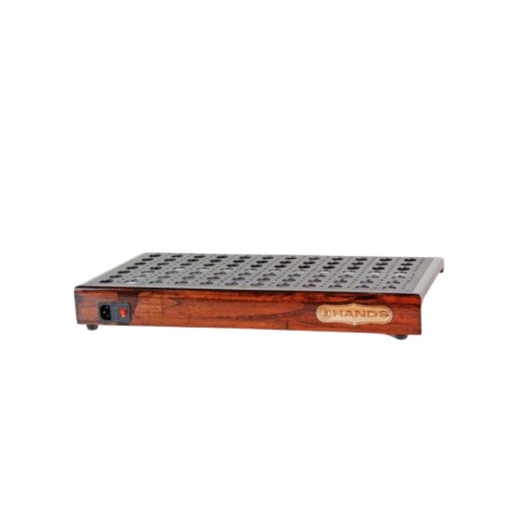Pedalboard Lite Plus Imbuia 4030 Hands