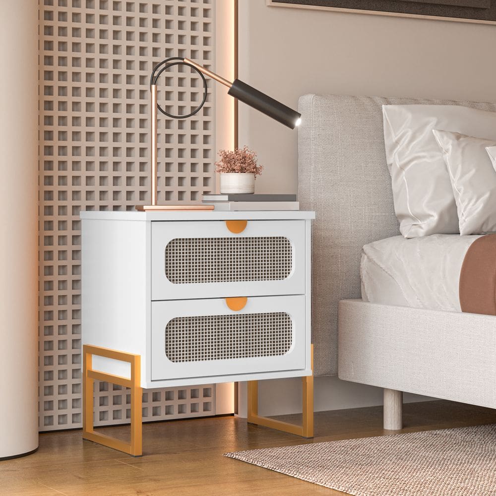 Mesa de Cabeceira Titanium Estilo Industrial com Pés de Ferro - Branco / Dourado