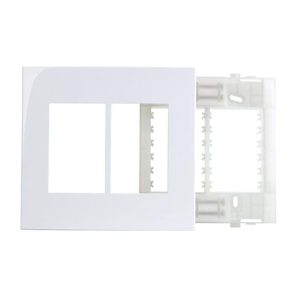 Placa com Suporte MarGirius Sleek 4x4 para 6 Módulos Horizontais Branca