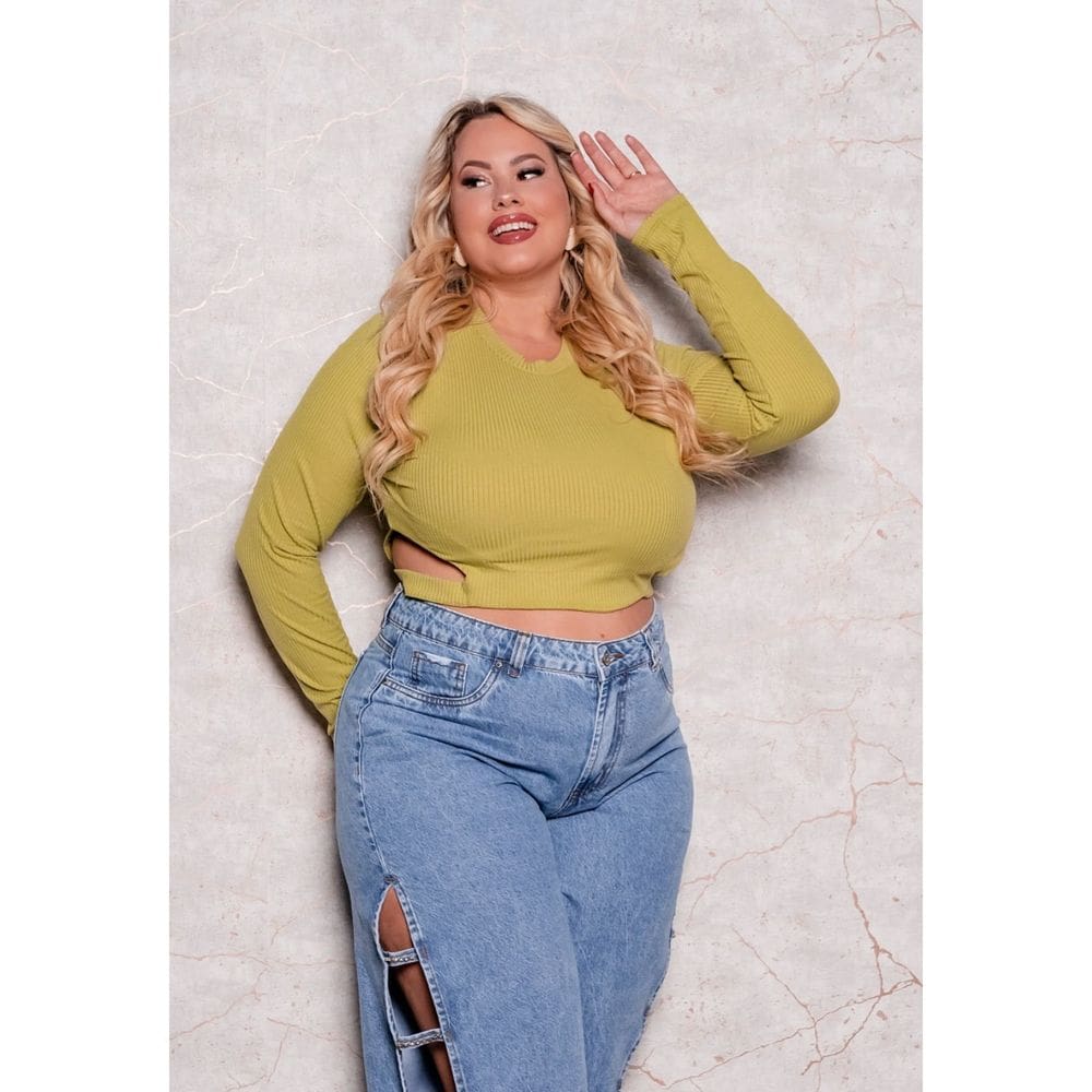 Cropped Plus Size Canelado com Recorte