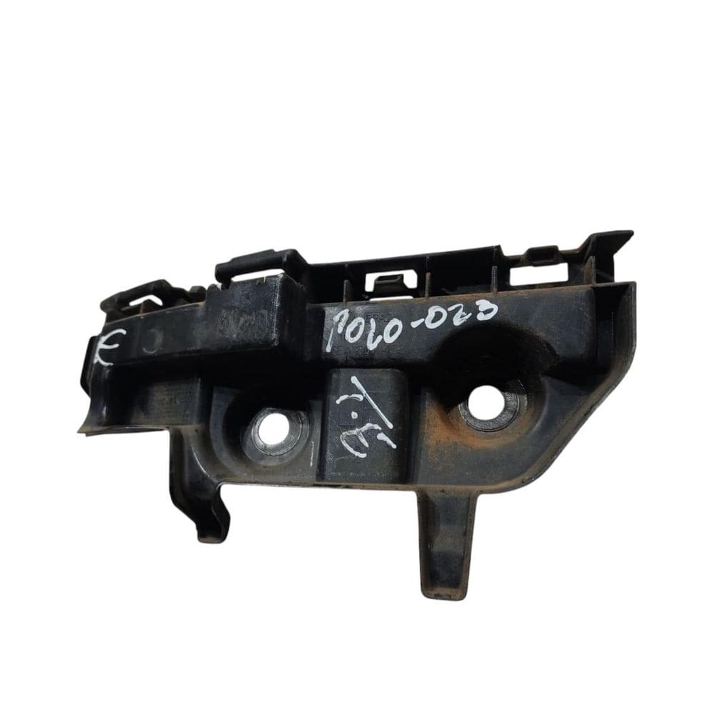 Guia Parachoque Traseiro Esquerdo Volkswagen Polo 6Ea807453