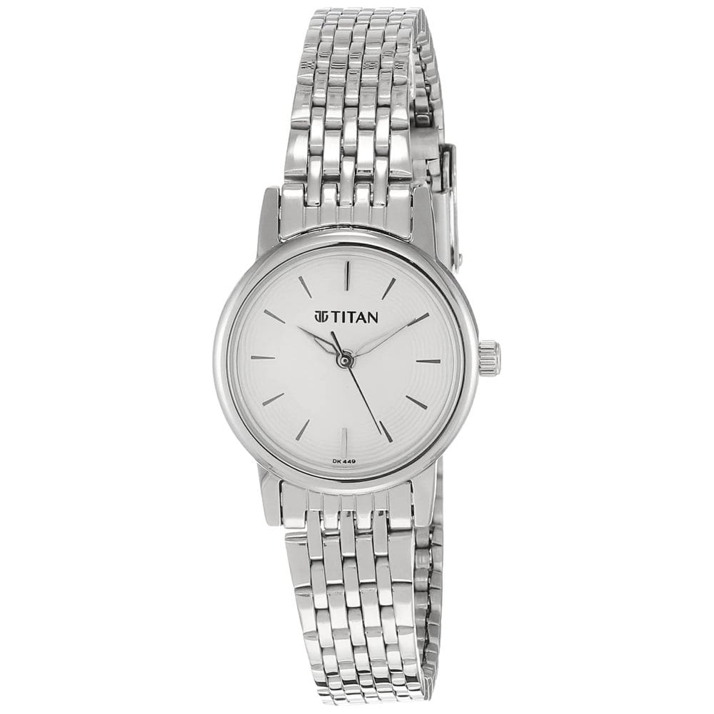 Relógio Titan Quartz com mostrador analógico prateado com pulseira de metal para mulheres