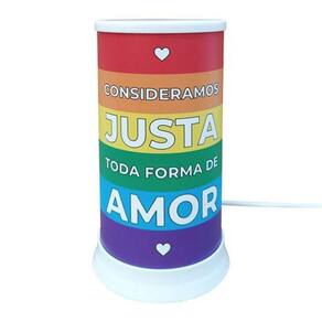 Luminária Abraço - Ilumine Seu Espaço Com Estilo E Amor Em Cada Canto!