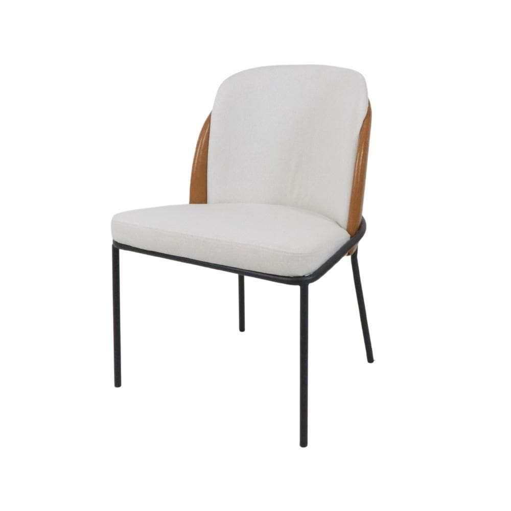 Cadeira De Jantar Nevada Com Encosto Curvo Estofada Em Linho Cru E Couro Sintético Creme