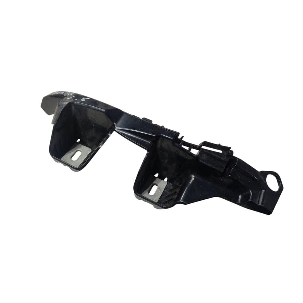 Suporte Guia Parachoque Traseiro Esquerdo C180 2017