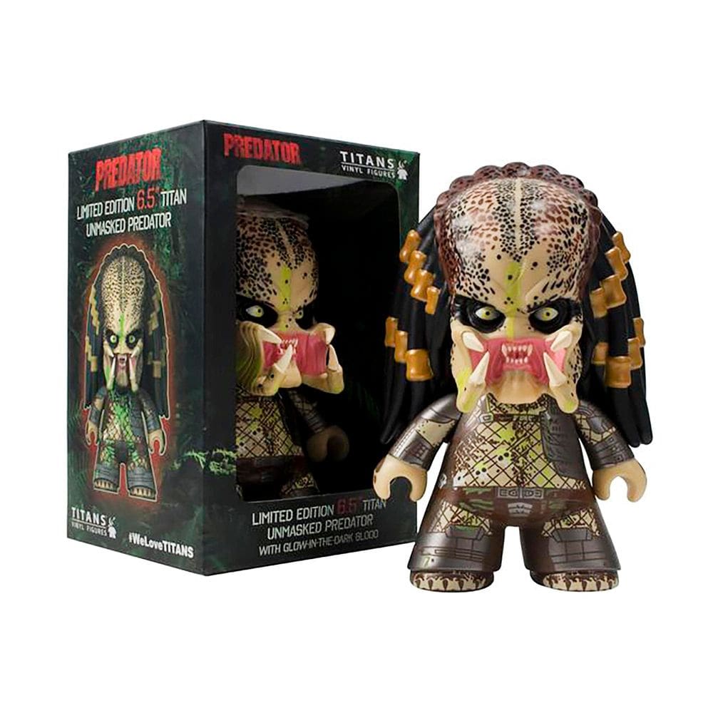 Boneco de vinil Titans Unmasked Predator Glow-in-the-Dark 6,5”