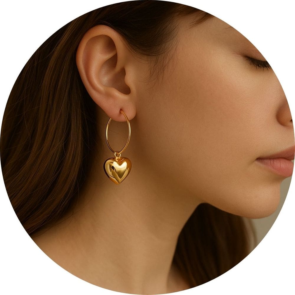 Brinco Argola Dourado com Pingente Coração Luxo