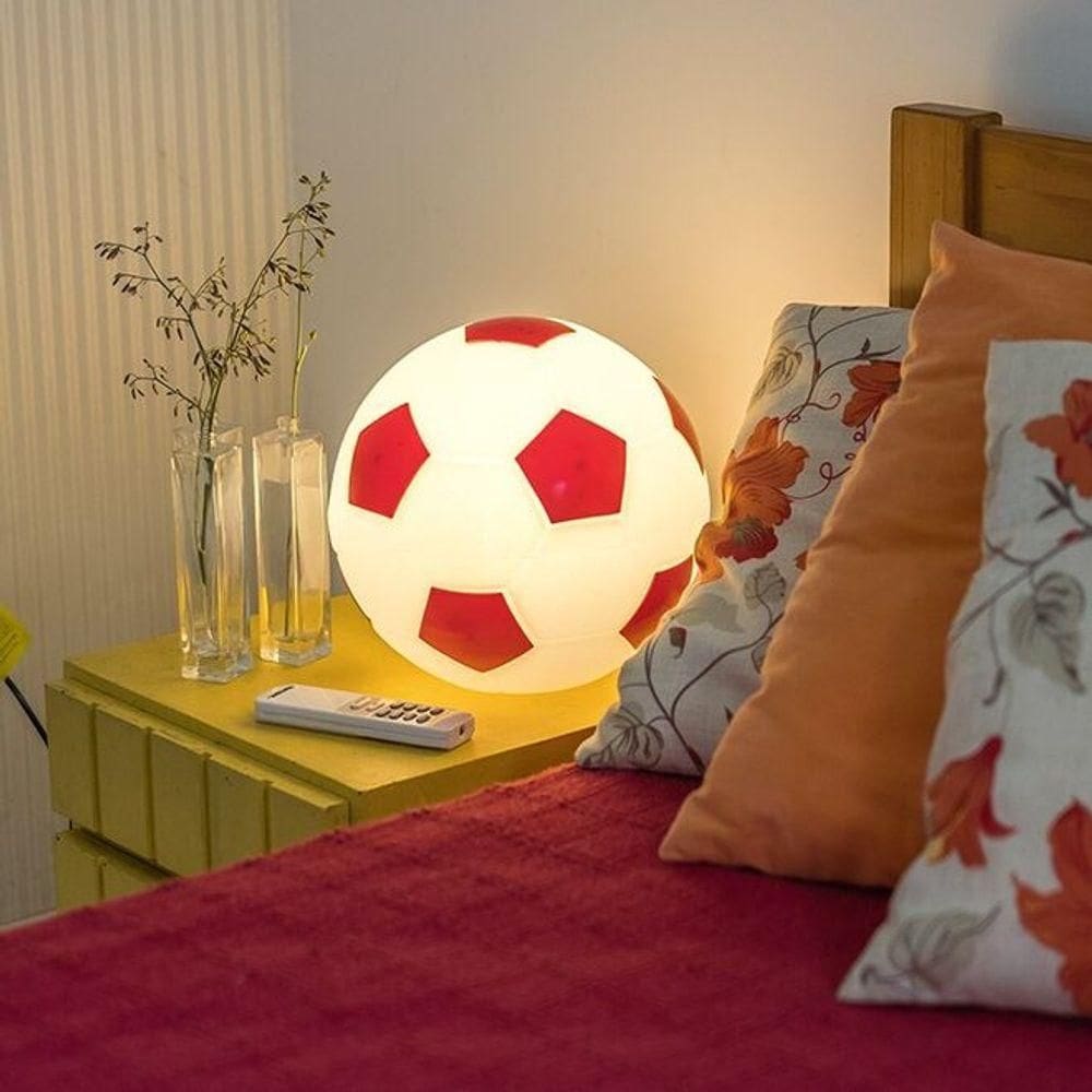 Luminária Moderna Futebol Branca E Vermelha Para Ambientes Elegantes