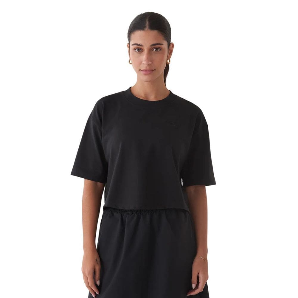 Camiseta New Balance M/C Cropped Small Logo Fem WT43536B-BKK