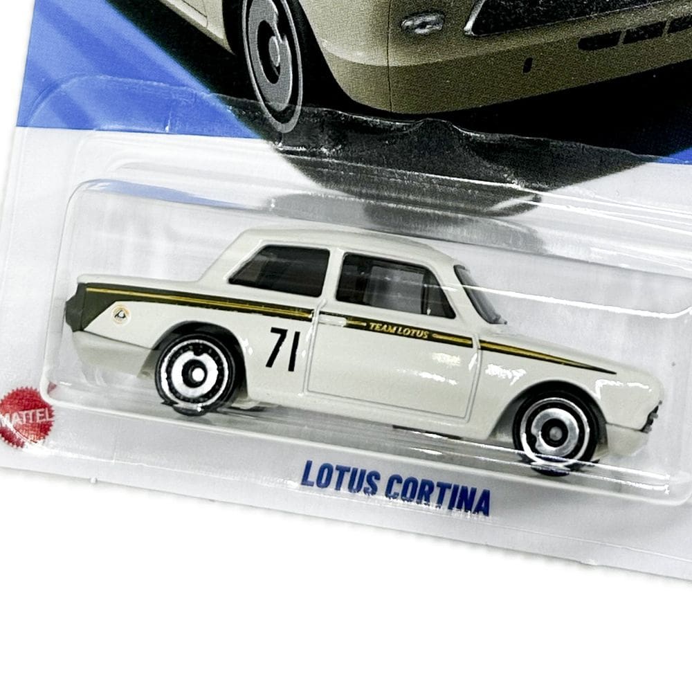 Hot Wheels Compact Kings - Lotus Cortina - Hyw46