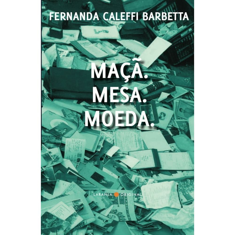 Maça. Moeda. Mesa.