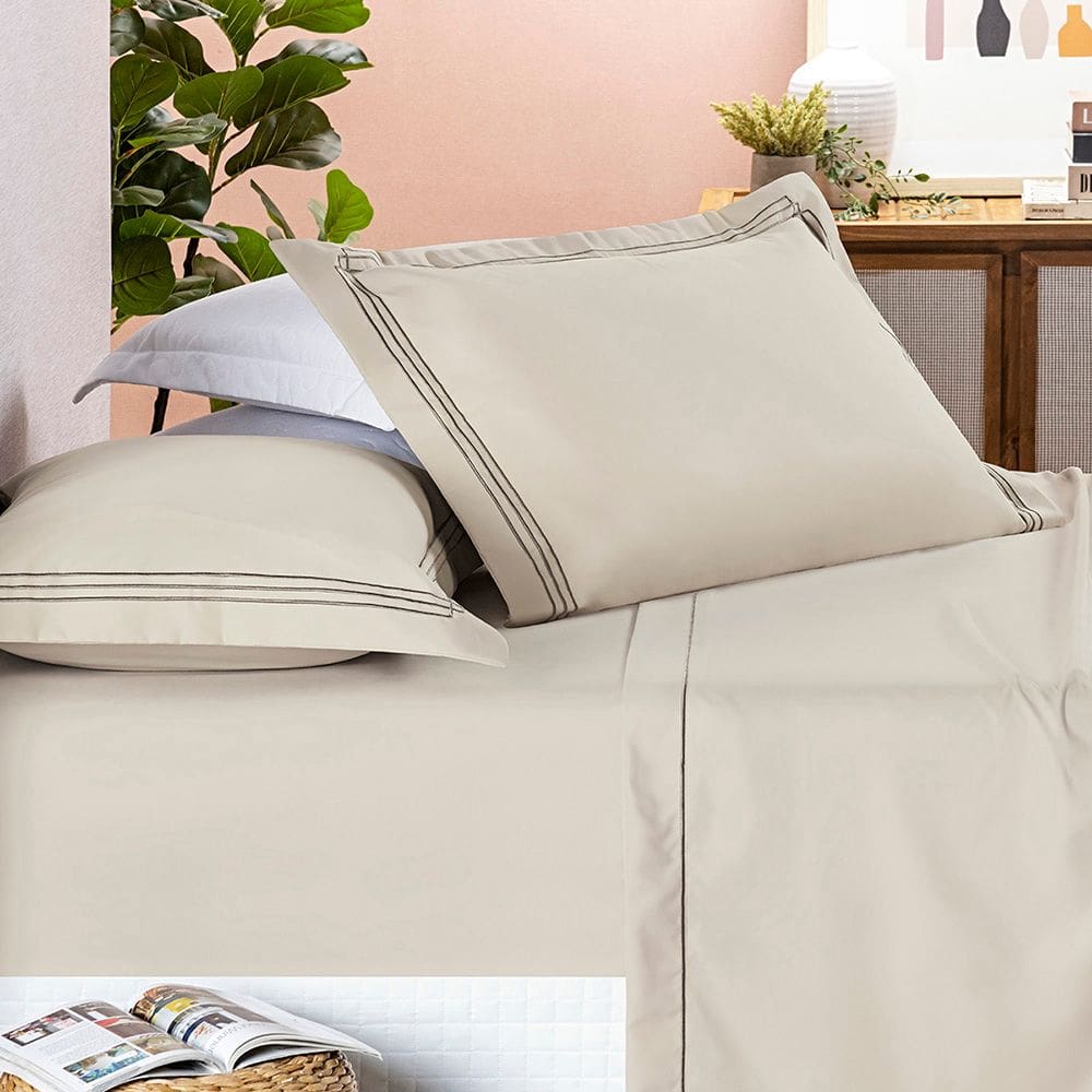 Jogo Cama Lençol Trivio Casal 400 Fios Bordado Fronhas Aba Americana 4 Peças Bege