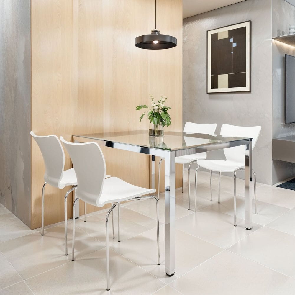 Conjunto Mesa de Jantar Retangular 120cm X 75cm Tampo de Vidro Smart com 4 Cadeiras Mono Cromado/Branco