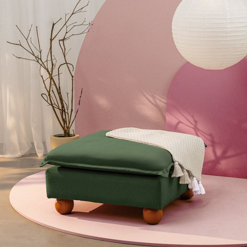 Puff Modular com Pé Bolinha Sôma Cabecasa Madeiramadeira Verde