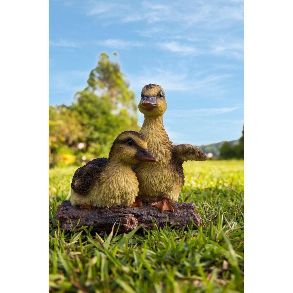 Estatueta de jardim de patinhos brincalhões da Hi-Line Gift Ltd.