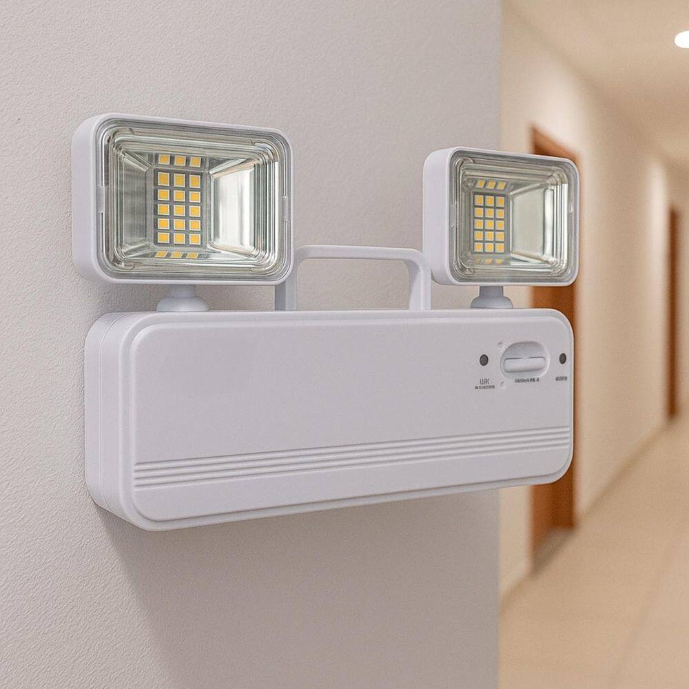 Luminária De Emergência Luz Para Escritórios Led Bivolt