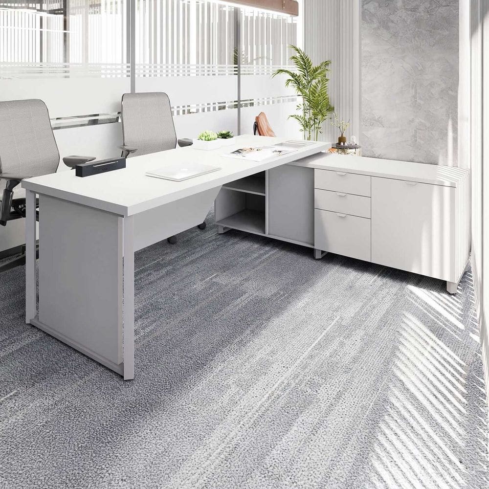 Mesa de Escritório Diretor em L 2,00 com Caixa de Tomadas e Armário Lateral Corporate Cinza
