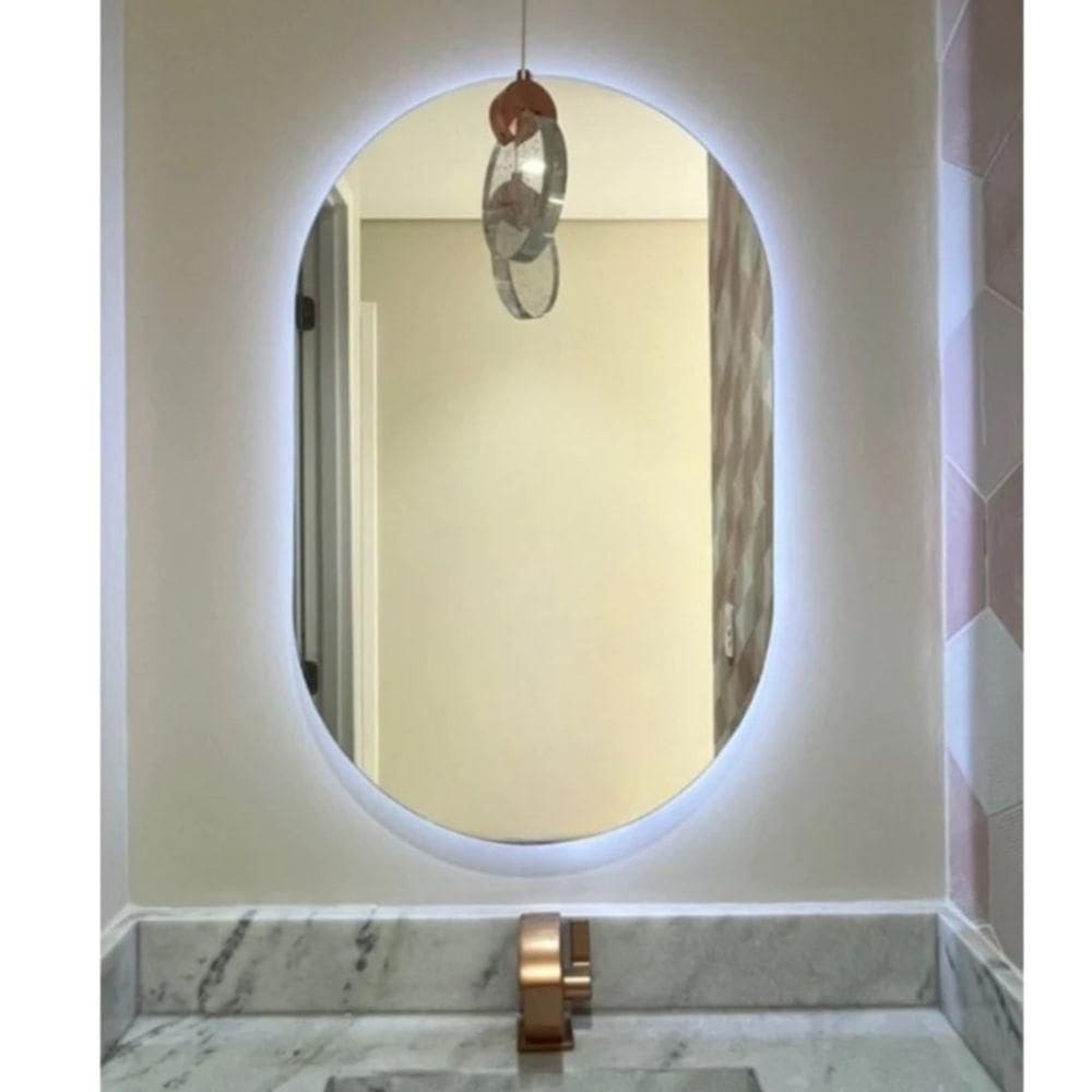 Espelho Brillare Orgânico Oval Grande Com LED 80x50cm Lapidado À Pilha Ou Fonte Branco Frio Fonte