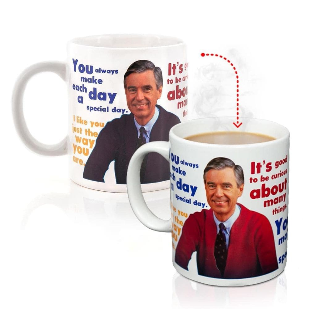 Caneca de café Toynk Mister Rogers Sweater Changing 480 ml